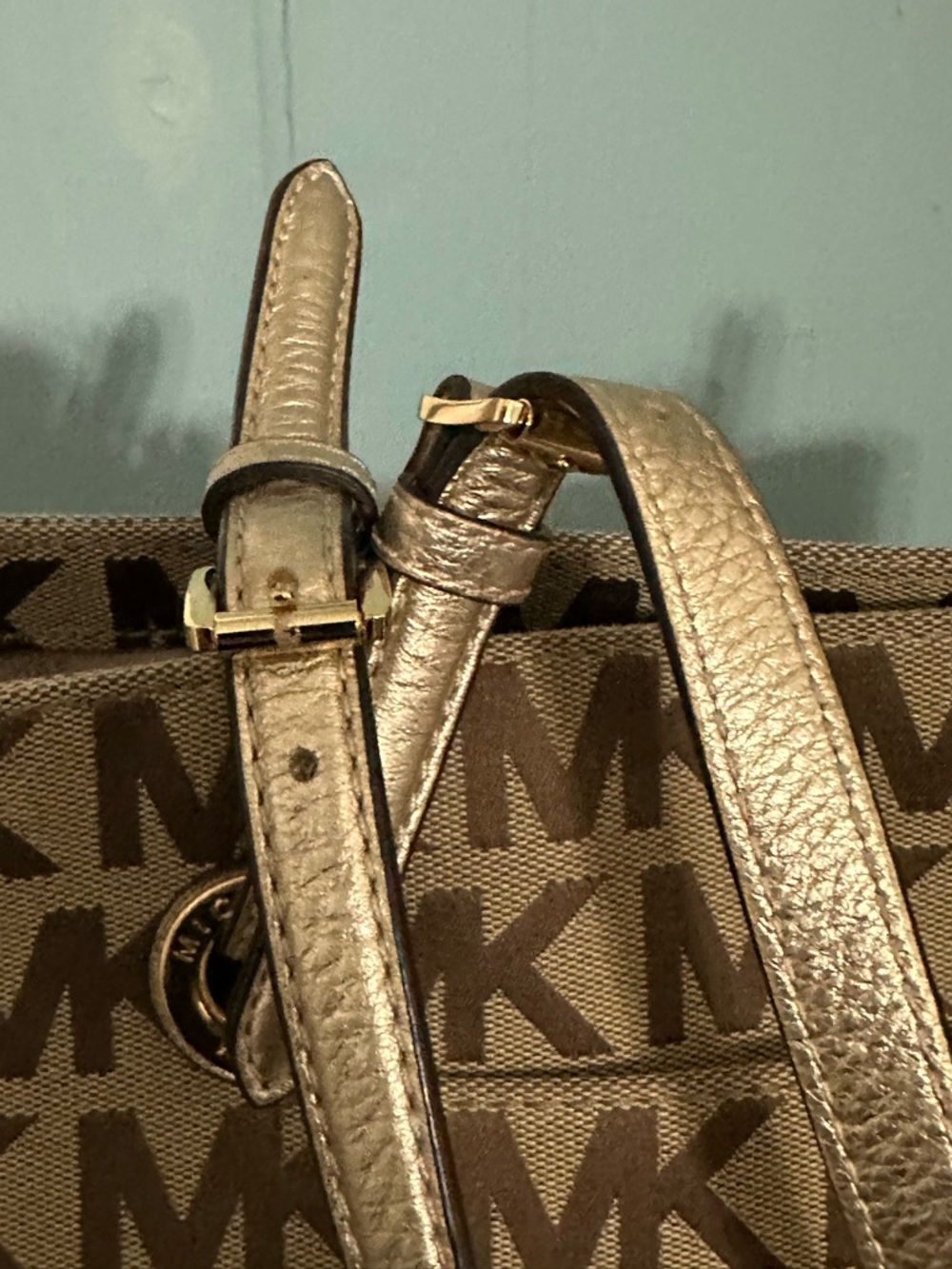 Michael Kors Camel/ Brown/ Gold Signature Jet Set Canvas Tote Shoulder Bag - Picture 7 of 14